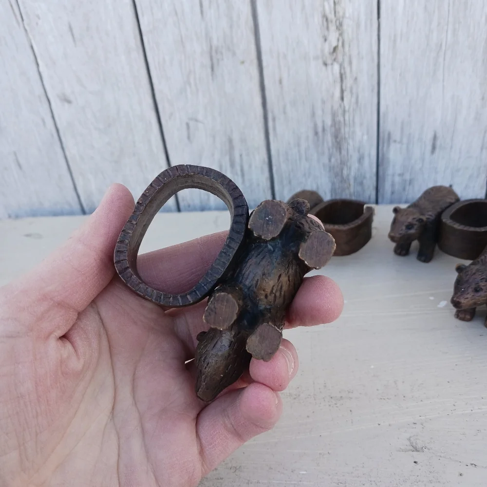 Set of 4 Folk Art Brown Bear Ceramic Faux Wooden Napkin Rings Rustic Cabin‎